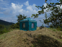 Load image into Gallery viewer, Glamping en los Farallones con vistas sobre Cali